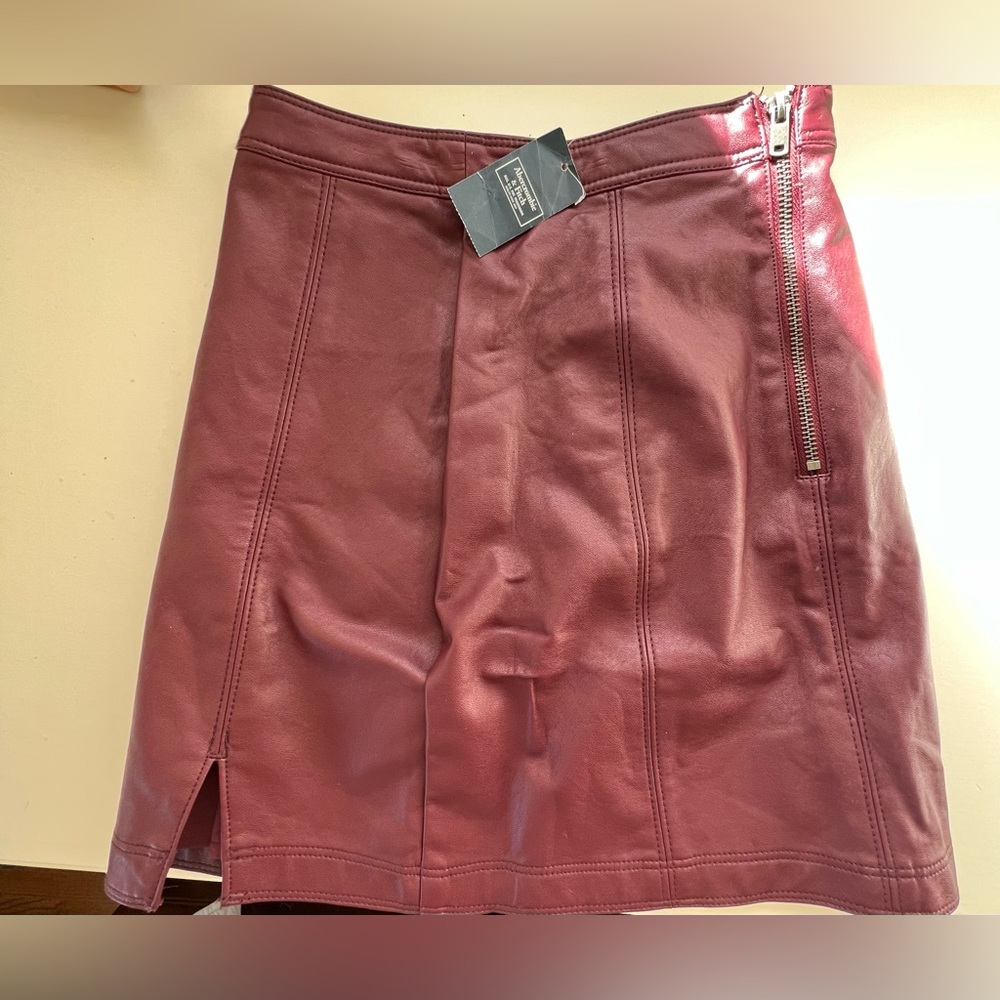 Abercrombie maroon faux leather mini skirt